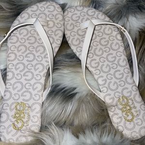 GBG thong sandals 🩴